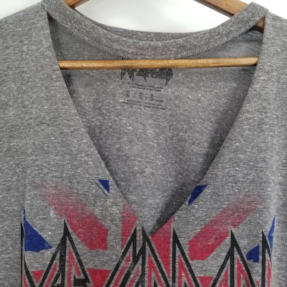 Def Leppard Cut-Out Lace-up Graphic T Shirt - Picture 5 of 8